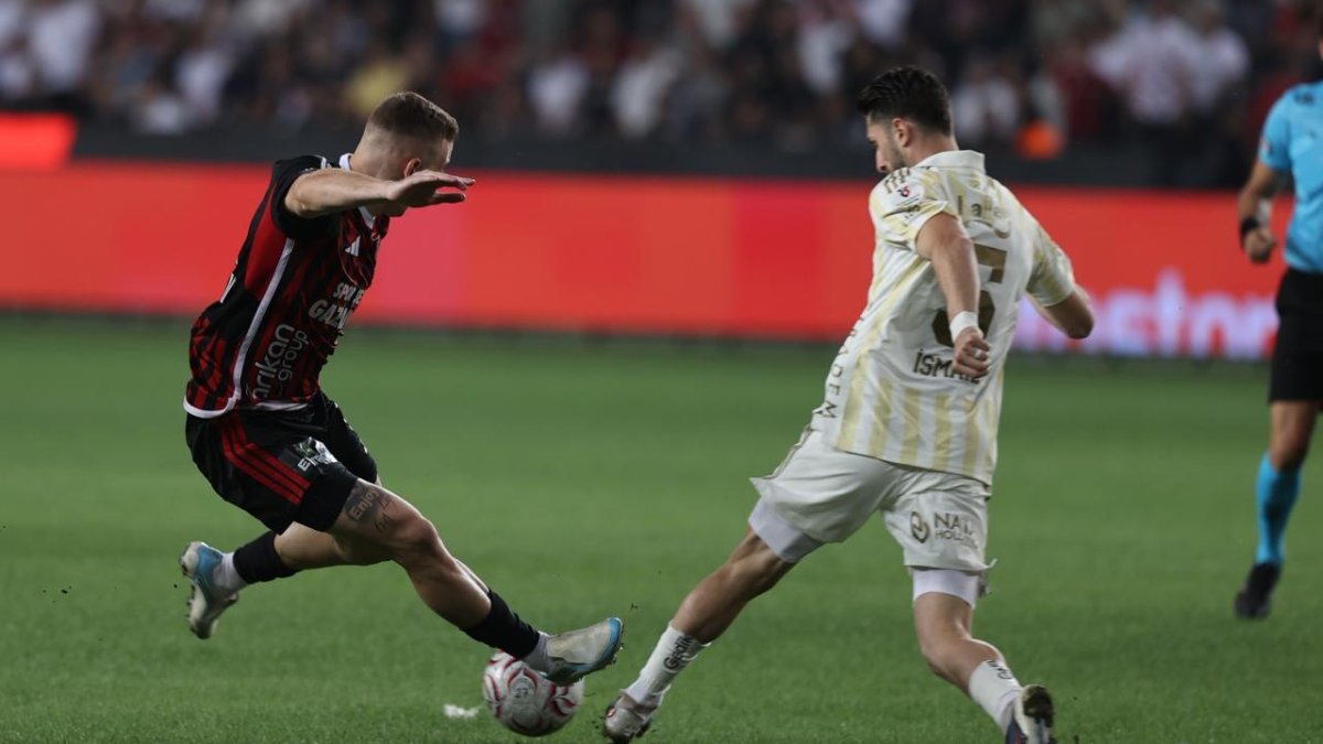 Fenerbahçe-Gaziantep FK maçında heyecan devam ediyor