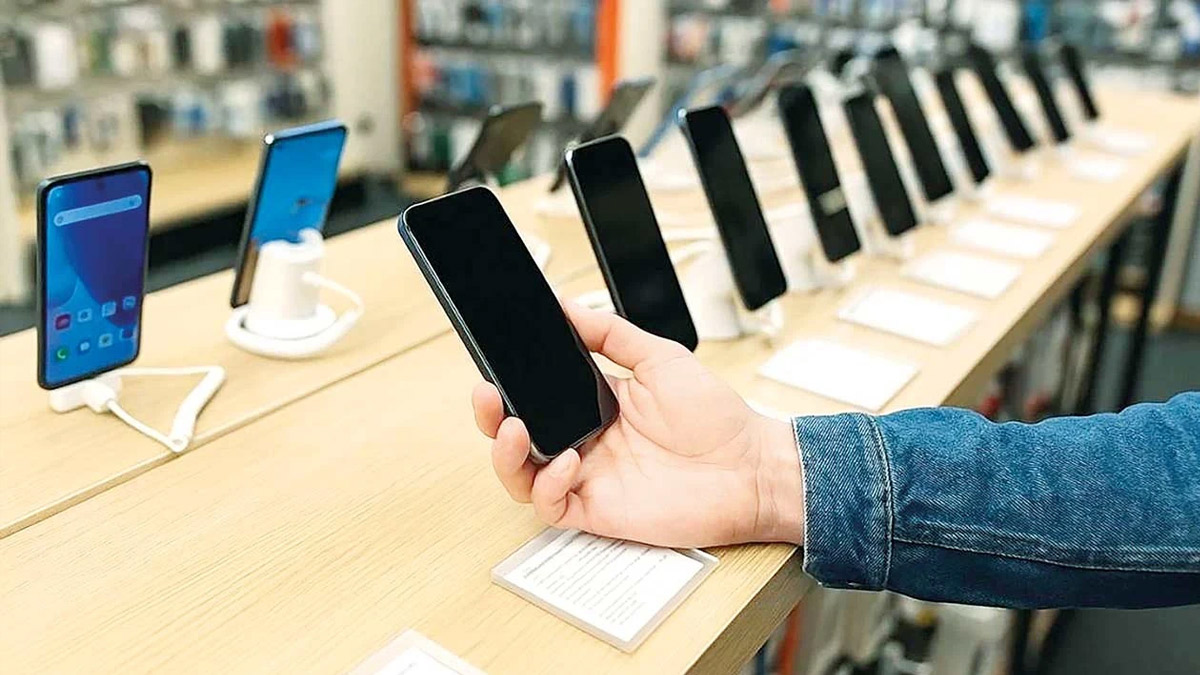 Sektörden dikkat çeken açıklama: Cep telefonlarına yeni zamlar gündemde