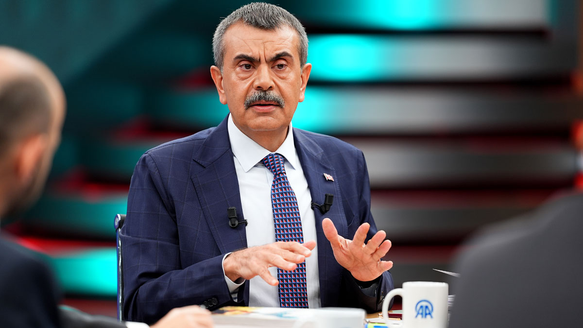 Bakan Tekin’den zorunlu eğitim açıklaması: “Kısa vadede gündemimizde yok”