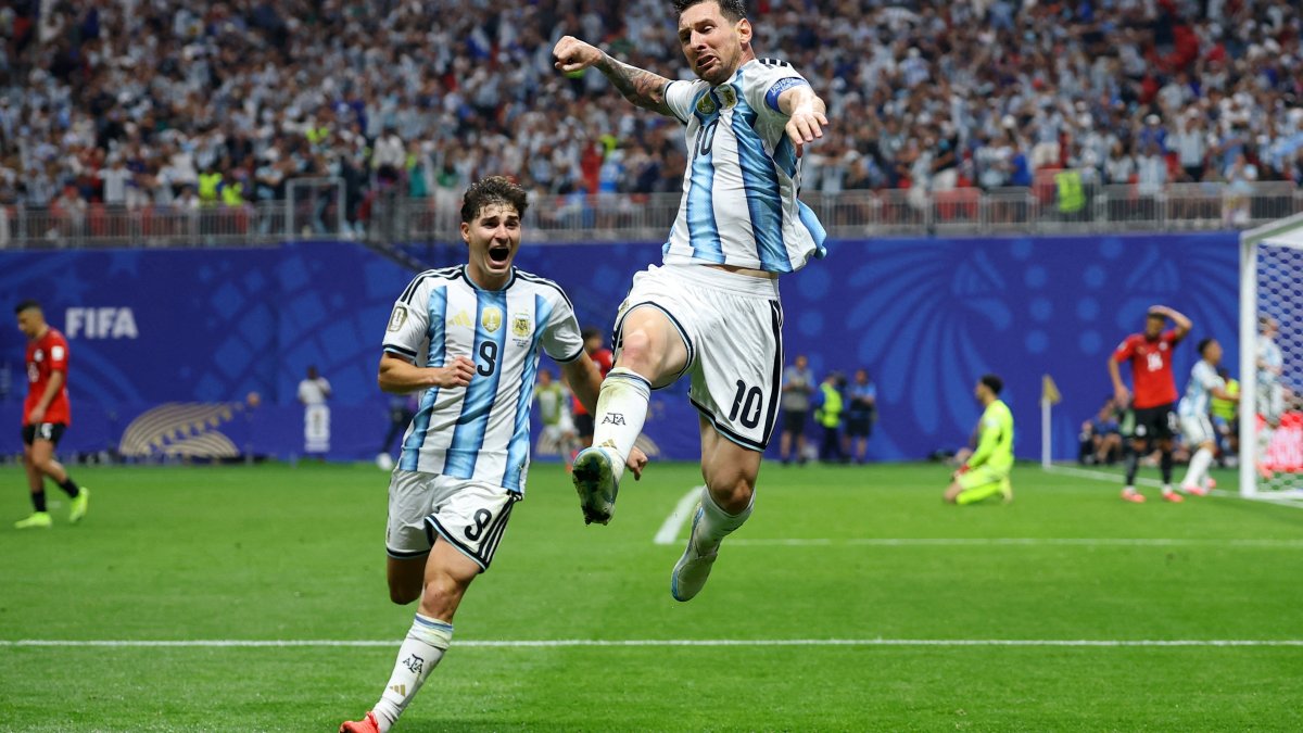 Messi ülkesi için son kez sahaya çıkacak