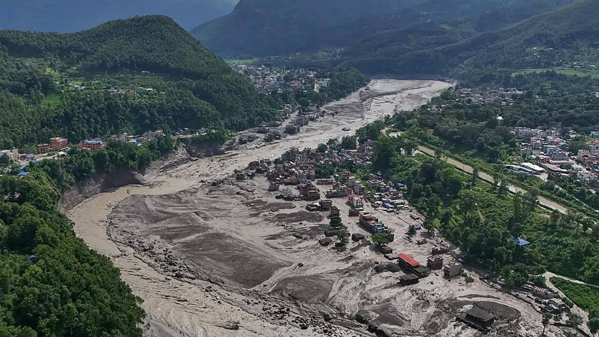 Nepal’de sel felaketinin bilançosu ağırlaşıyor: 1403 kişi hayatını kaybetti