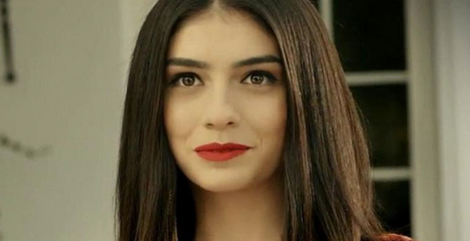 Hazar Ergüçlü: Psikoloğum sayesinde oyuncu oldum