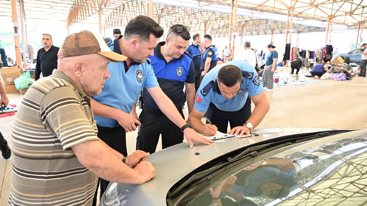 İkinci el eşya pazarı yeni yerinde vatandaşlarla buluşuyor