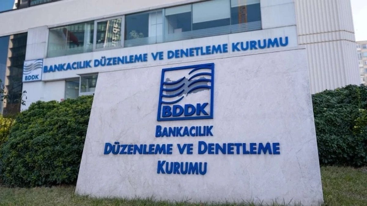 Alışveriş fişlerinden sonra şimdi de banka dekontlarında BİM imzası göreceğiz: BİM Dost Katılım Bankası ne zaman açılacak?