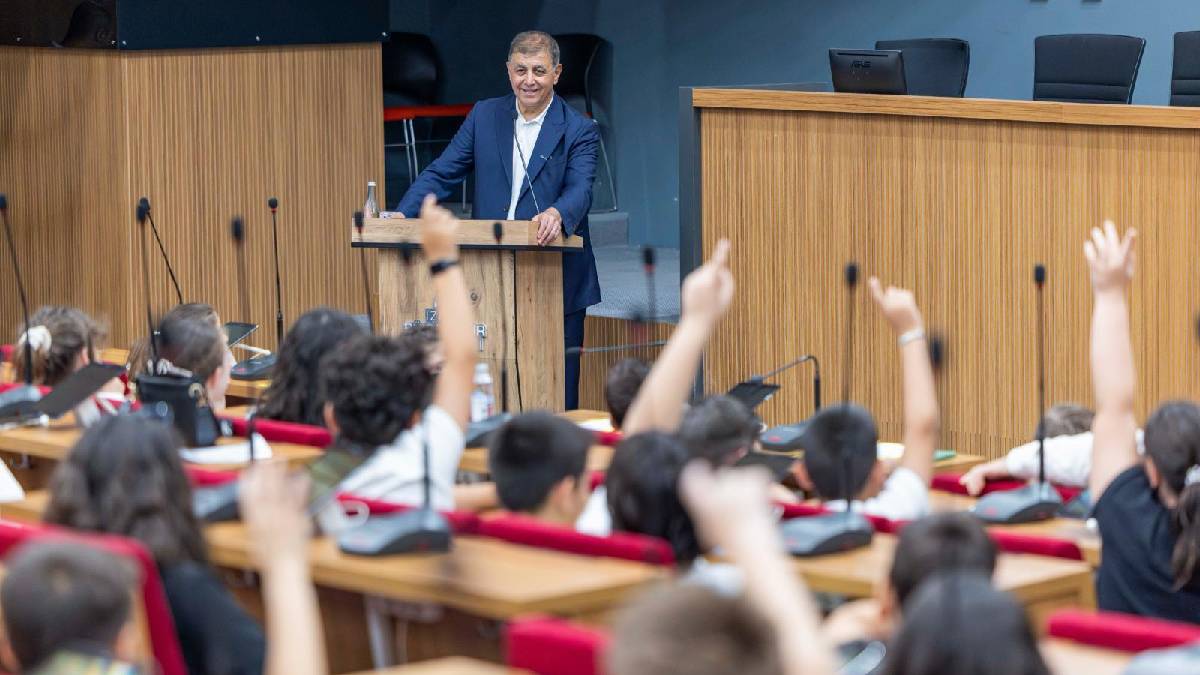 İzmir Çocuk Meclisi için başvurular devam ediyor