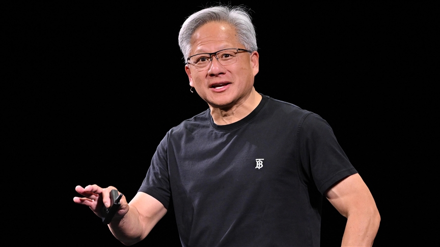 Nvidia CEO’sundan yapay zekayı olabildiğince "hızlı" geliştirme çağrısı