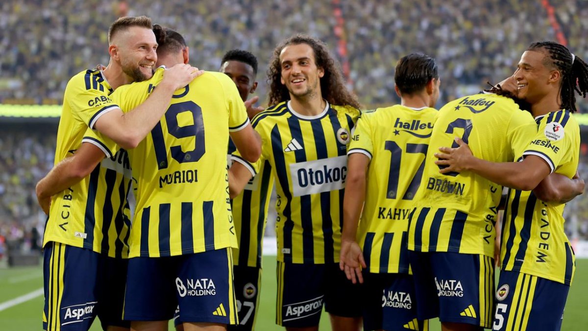 Fenerbahçe'den tarihi galibiyet: Vedat Muriqi şov yaptı