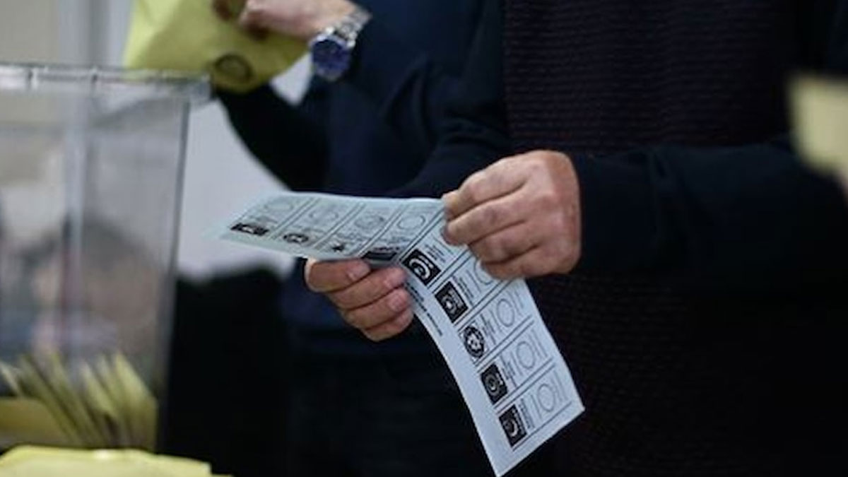 Halk değişti, siyaset  hâlâ eski defteri okuyor
