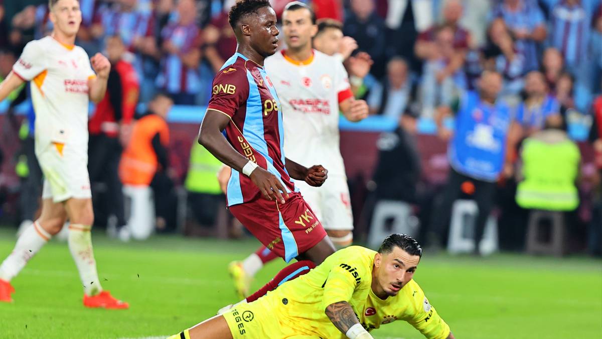 Uğurcan Çakır, Trabzon'da kalesini gole kapatamıyor