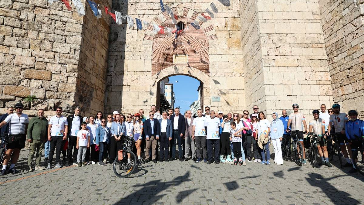 Bursa’da ‘Arabasız Bir Gün, Hareketli Bir Kent’