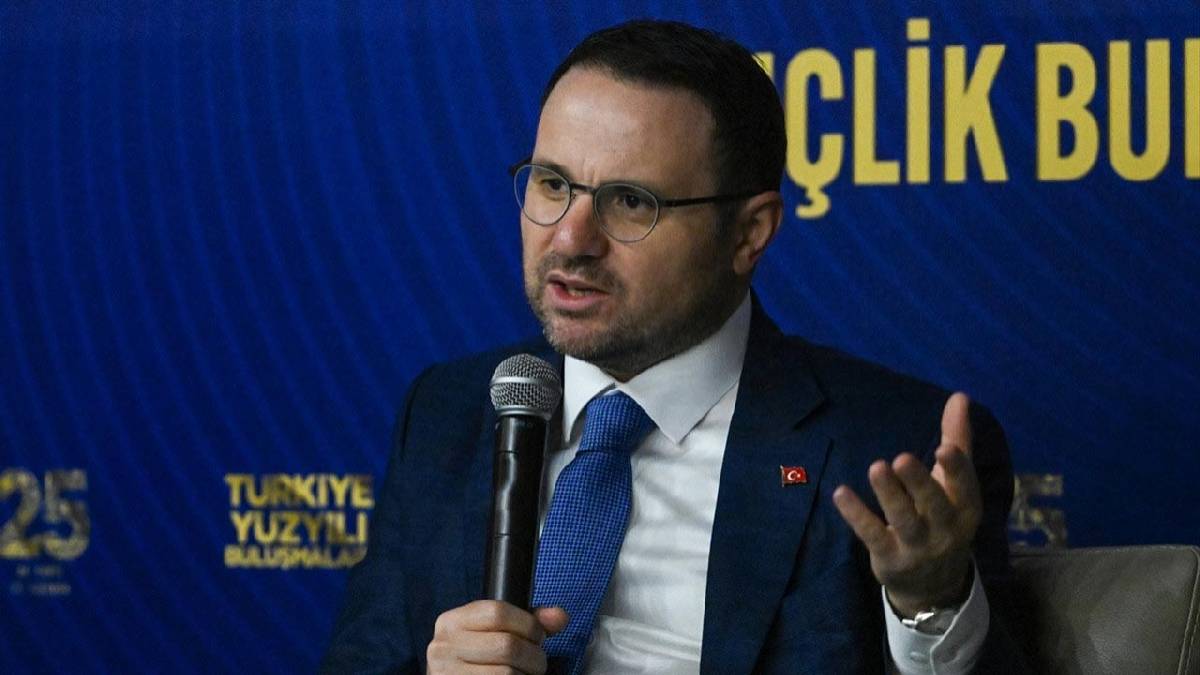 Gürlek yabancı yatırımcılara seslendi: Türkiye hukuk alanında en güvenilir en öngörülebilir ülke