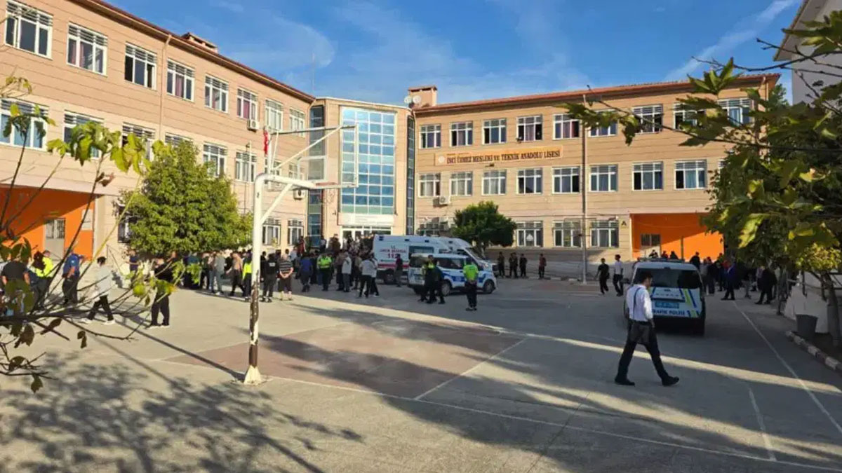 Manisa’daki okul saldırısı sonrası MEB'den açıklama: Eğitime ara verildi, müfettişler görevlendirildi