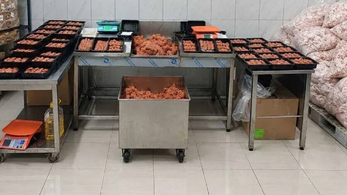 Ankara'da iş yerine operasyon: 1,3 ton et ve et ürünü ele geçirildi