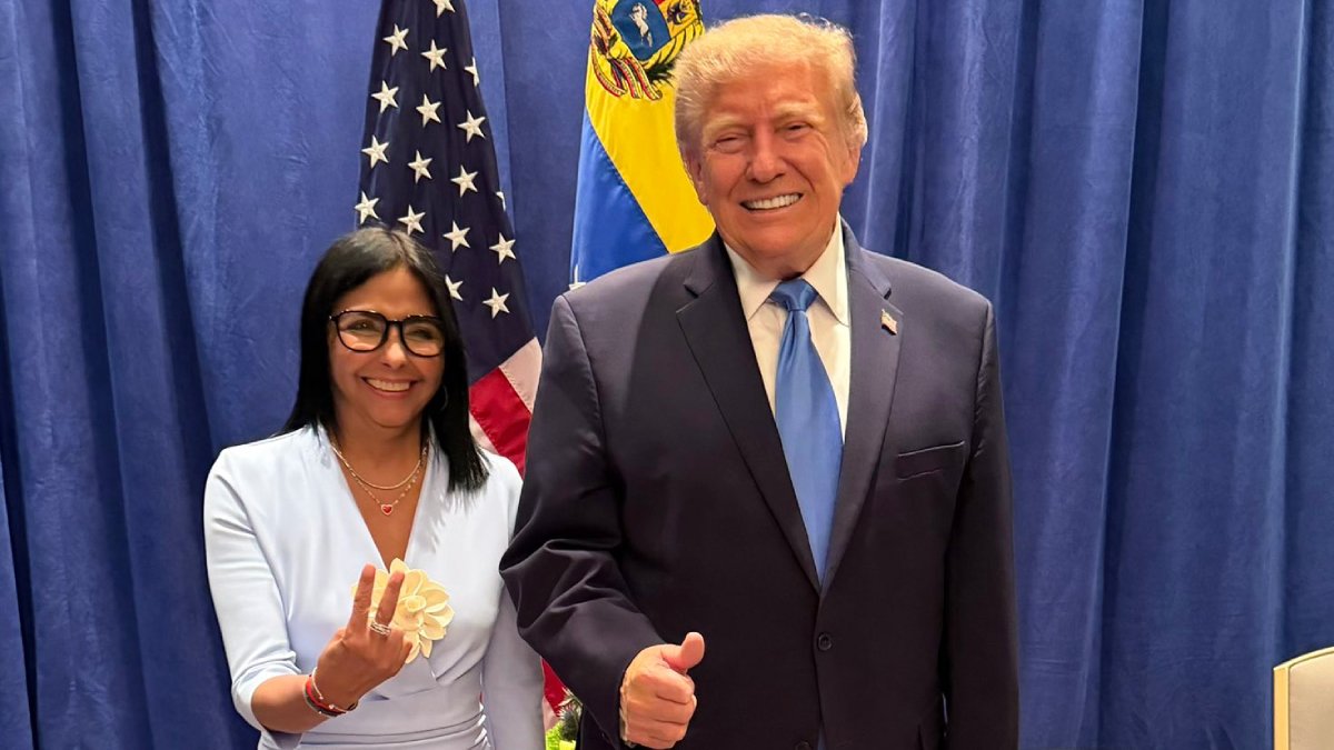 Trump, Venezuela Geçici Devlet Başkanı Rodriguez ile ilk kez görüştü