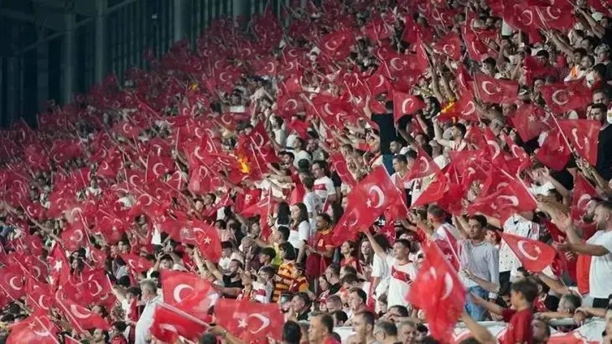Türkiye İtalya biletleri saat kaçta satışa çıkıyor 23 Eylül? Passo genel satış saati ve bilet fiyatları listesi açıklandı