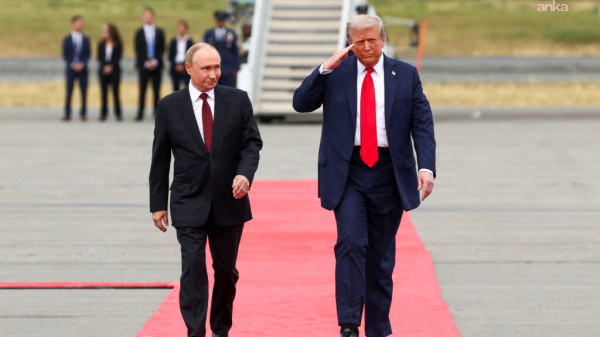 Zelenskiy: Trump ve Putin'le görüşmeye hazırım