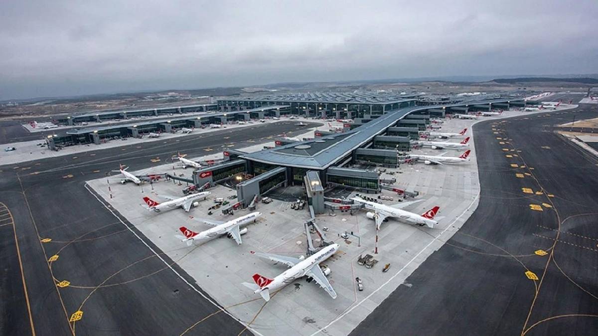 Paris, Amsterdam ve Londra'yı geride bıraktı: İstanbul Havalimanı Avrupa'nın en yoğun havalimanı oldu