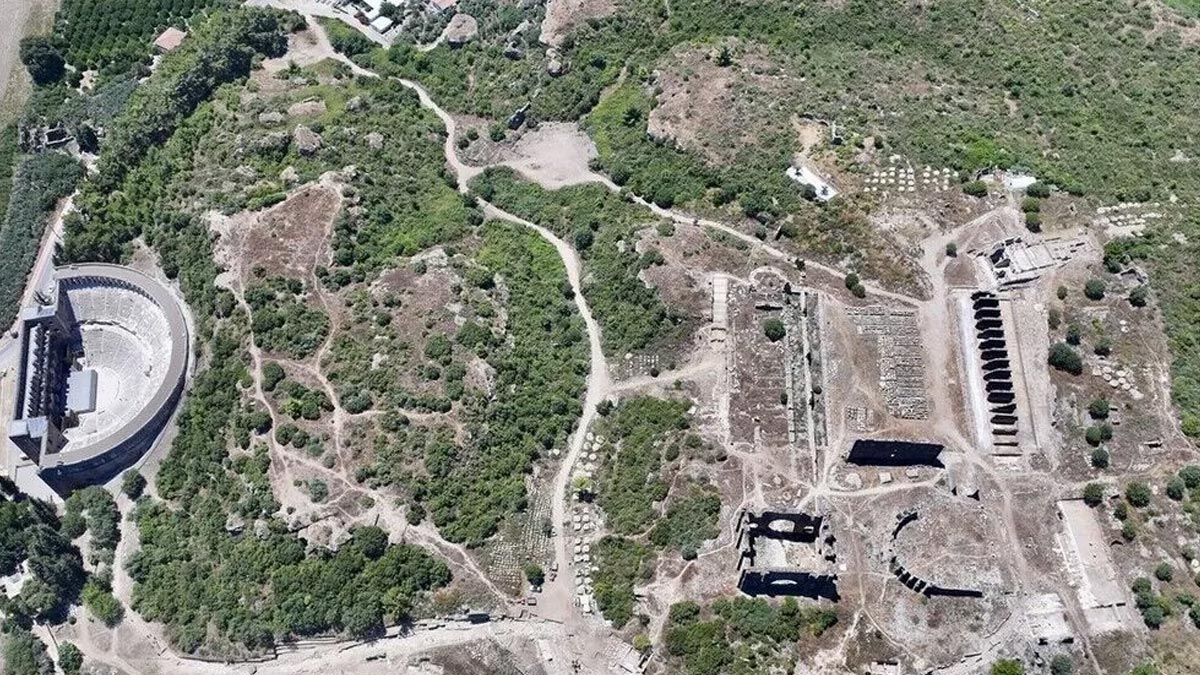 Aspendos'ta kazılar kentin tarihçesinin 6 bin yıl öncesine uzandığı ortaya çıkarttı