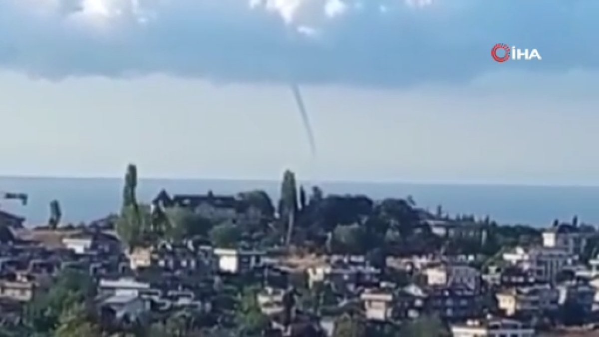 İstanbul’da hortum kameraya yansıdı