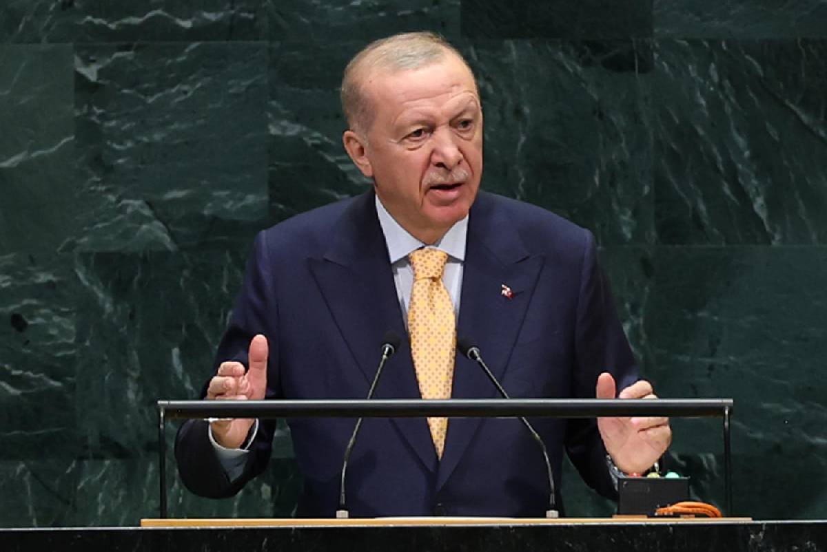Erdoğan'dan fon soruşturması açıklaması: Türkiye ekonomisine yönelik bir risk yok
