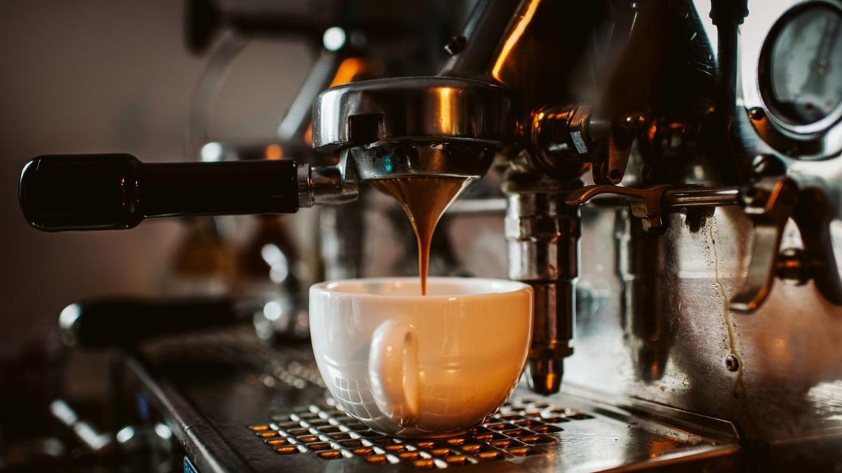 Starbucks, Kuzey Amerika'da 250 Şubesini Kapatıyor