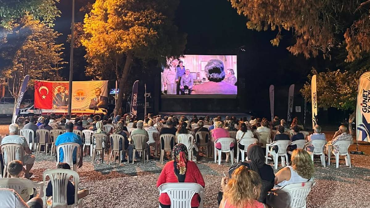 33. Altın Koza, Yumurtalık’ta sinema coşkusuyla başladı