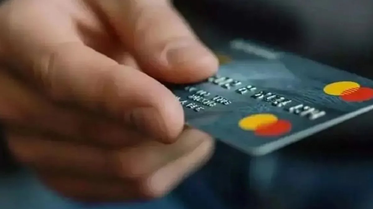 Kredi kartı ve KMH faizleri ne zaman düşecek? Ekim tablosu netleşti: İlk indirim için tarih verildi