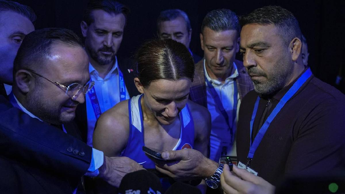 Başkan Erdoğan'dan şampiyon Hatice Akbaş'a tebrik: Artık olimpiyatta da bir numara olacaksın