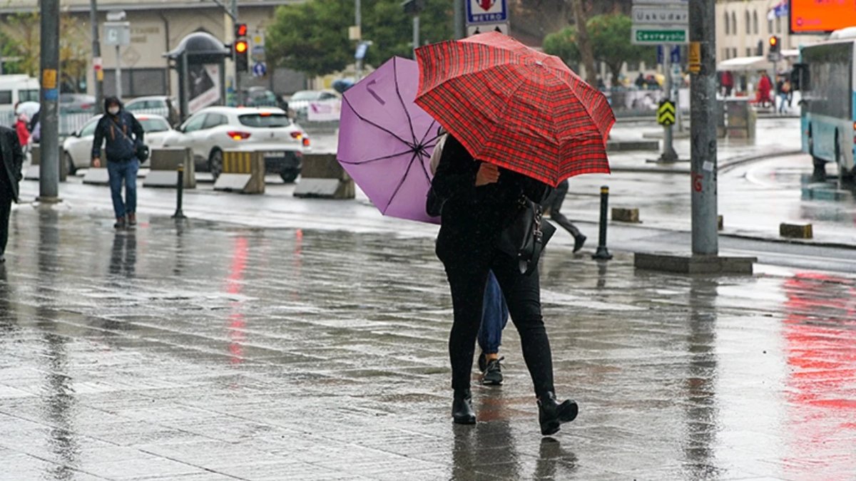 Meteorolojiden hafta sonu uyarısı: Kuvvetli yağış ve fırtına geliyor