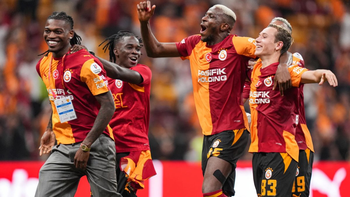 Galatasaray’da hücum planı değişiyor