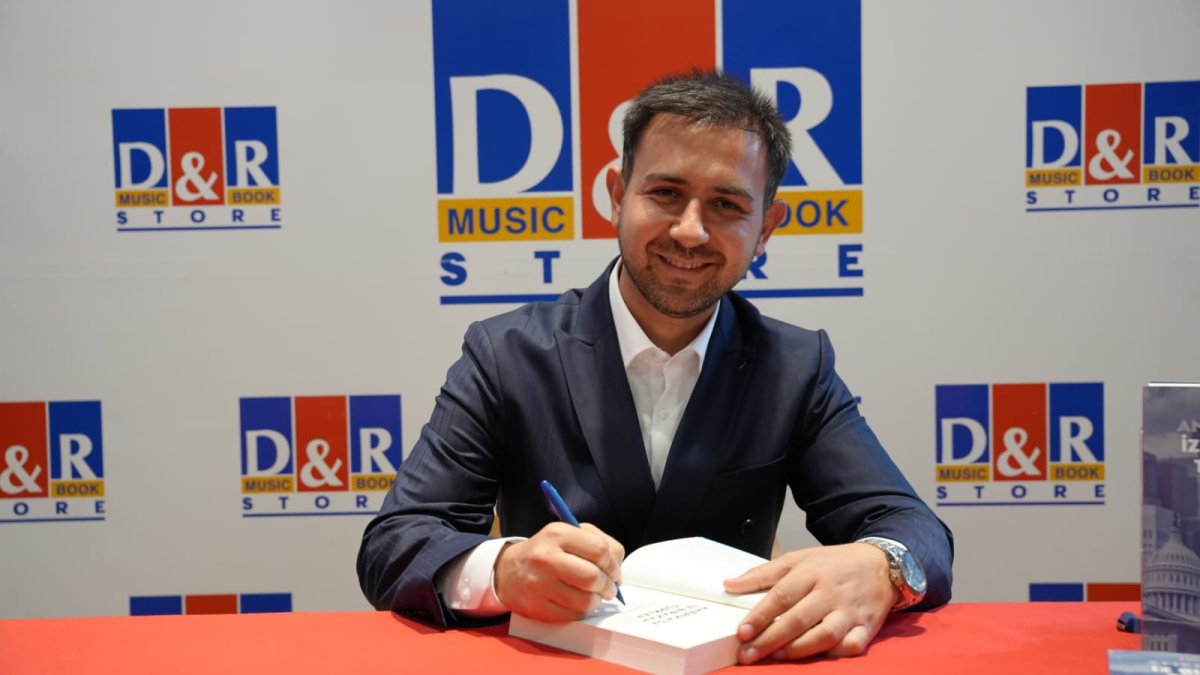 Gazeteci Yazar Anıl Sural’ın “Amerika’da İz Bırakan Türkler” kitabı okurla buluştu