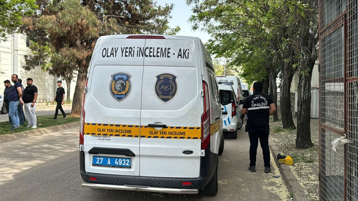 Tartıştığı arkadaşını tabancayla öldürüp intihar etti