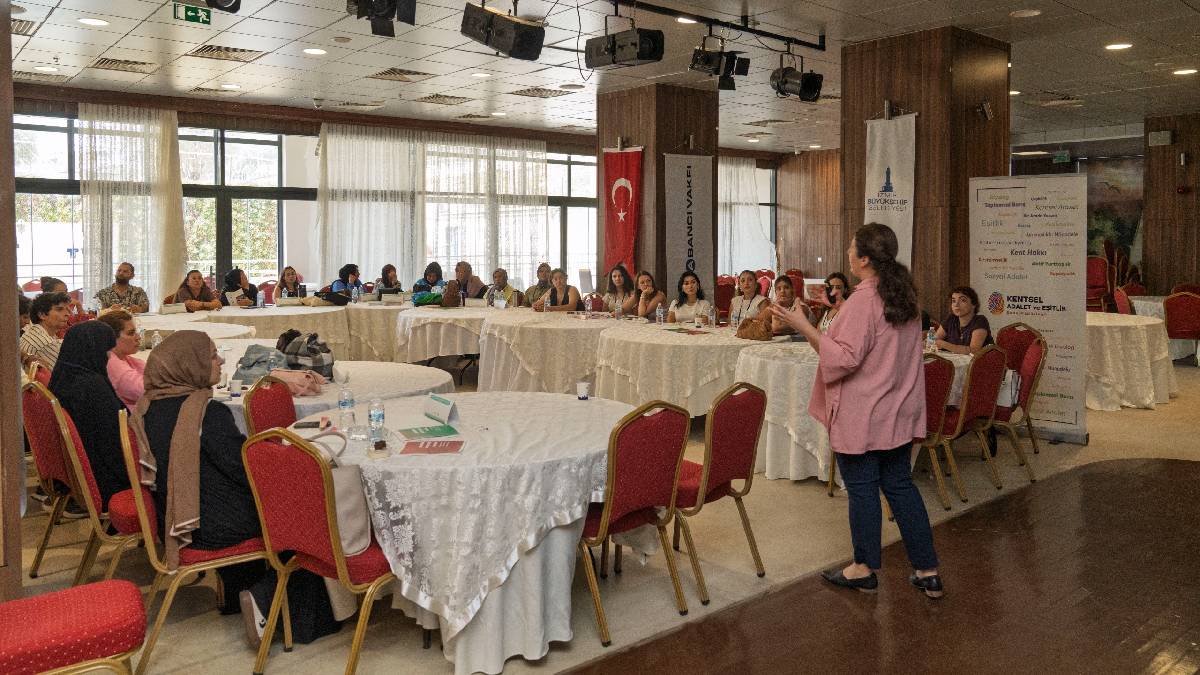 İzmir’de sağlık hizmetlerine yeni model: Sağlık Aracıları, pilot bölgelerde sahaya çıkıyor