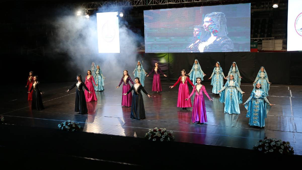 Karşıyaka’da halk dansları kurslarına rekor kayıt!