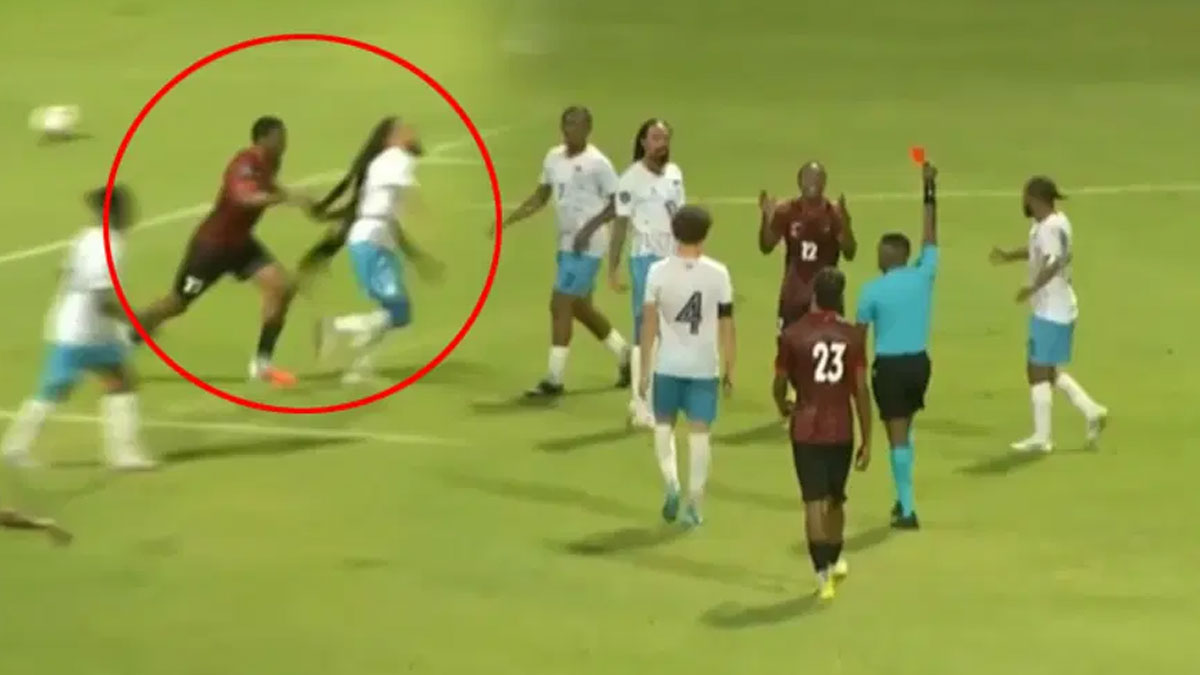 Futbol sahasında sıra dışı olay: Saçını çeken iki oyuncu kırmızı gördü