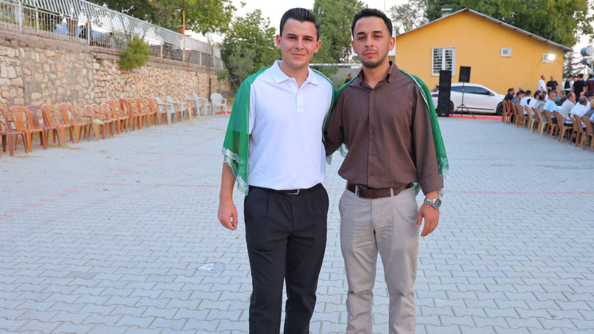 Kahramanmaraşlı ikizler Çanakkale yolcusu: Birlikte büyüdüler, askere de birlikte gidiyorlar