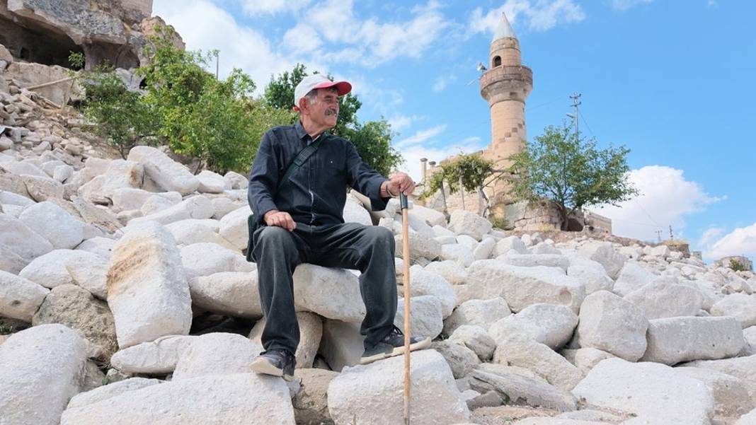 Yamula Barajı’nın terk ettirdiği köyde 23 yıllık vefa: Camiye gözü gibi bakıyor