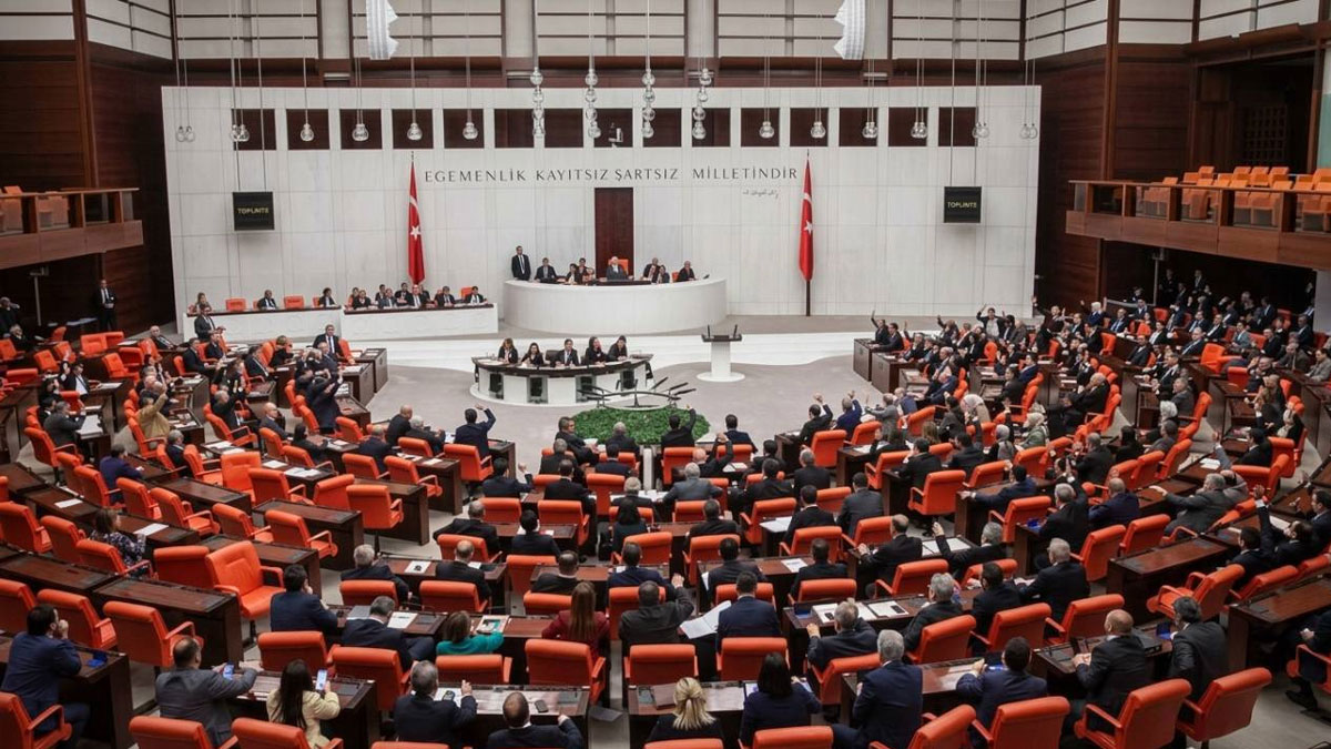 Meclis yarın açılıyor: Yeni yasama döneminde hangi düzenlemeler gündemde?