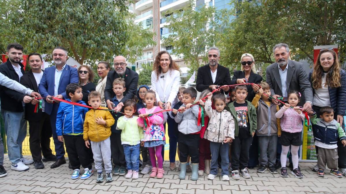 Karşıyaka’da çocuklara yönelik yeni park hizmete açıldı