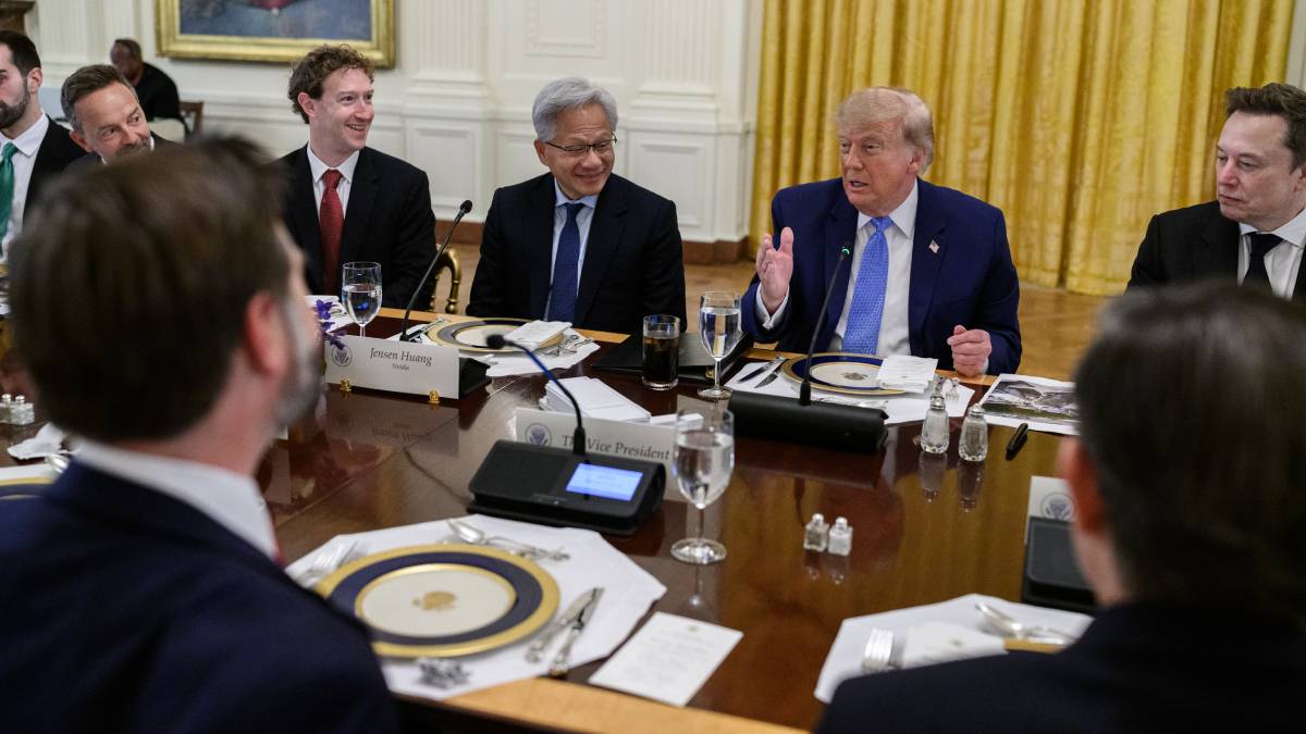 Trump kararnameyi imzaladı: Yapay zeka yerine süper zeka ismi kullanılacak