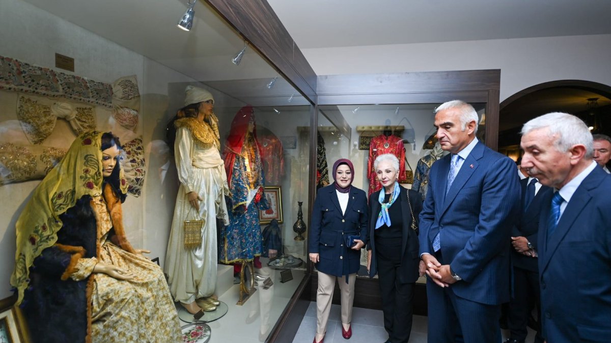 90 yıllık yolculukta yeni dönem: 62 Bin eserlik Kütahya Arkeoloji ve Maden Müzesi kapılarını açtı