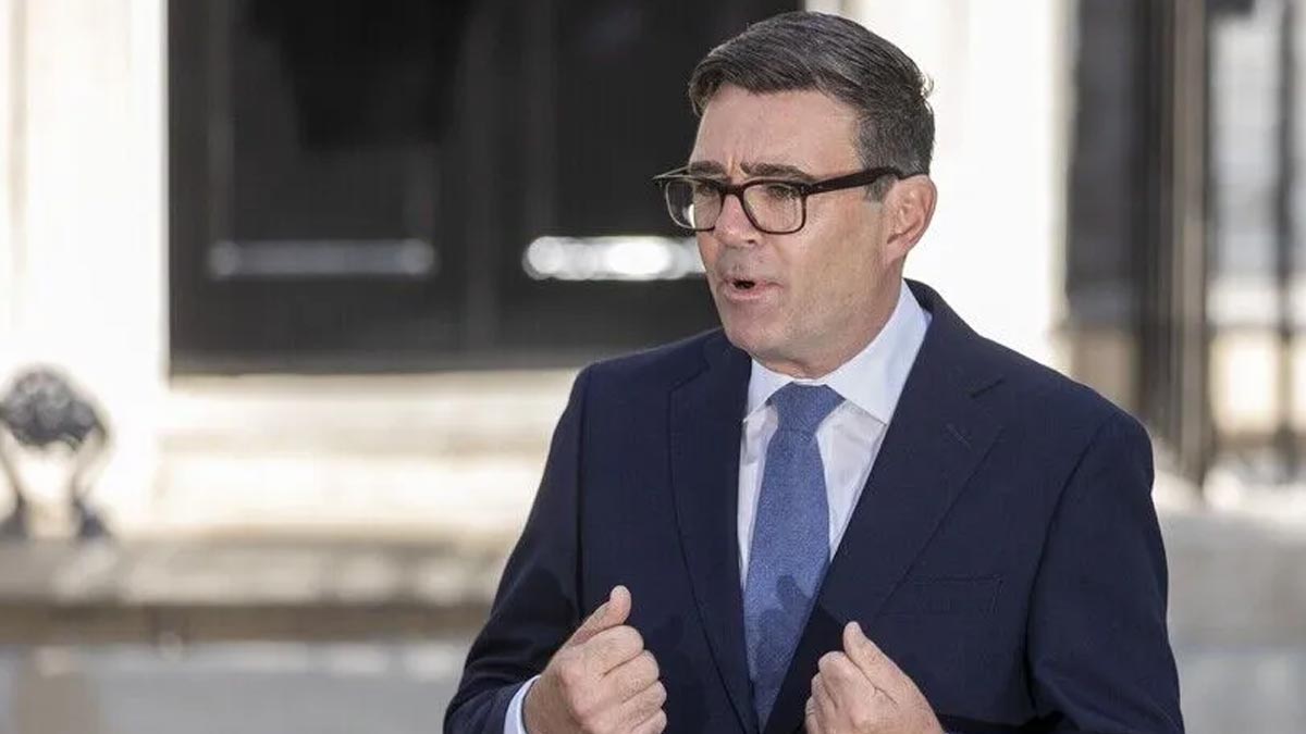 İngiltere Başbakanı, Brexit'in faydadan çok zarar verdiğini söyledi