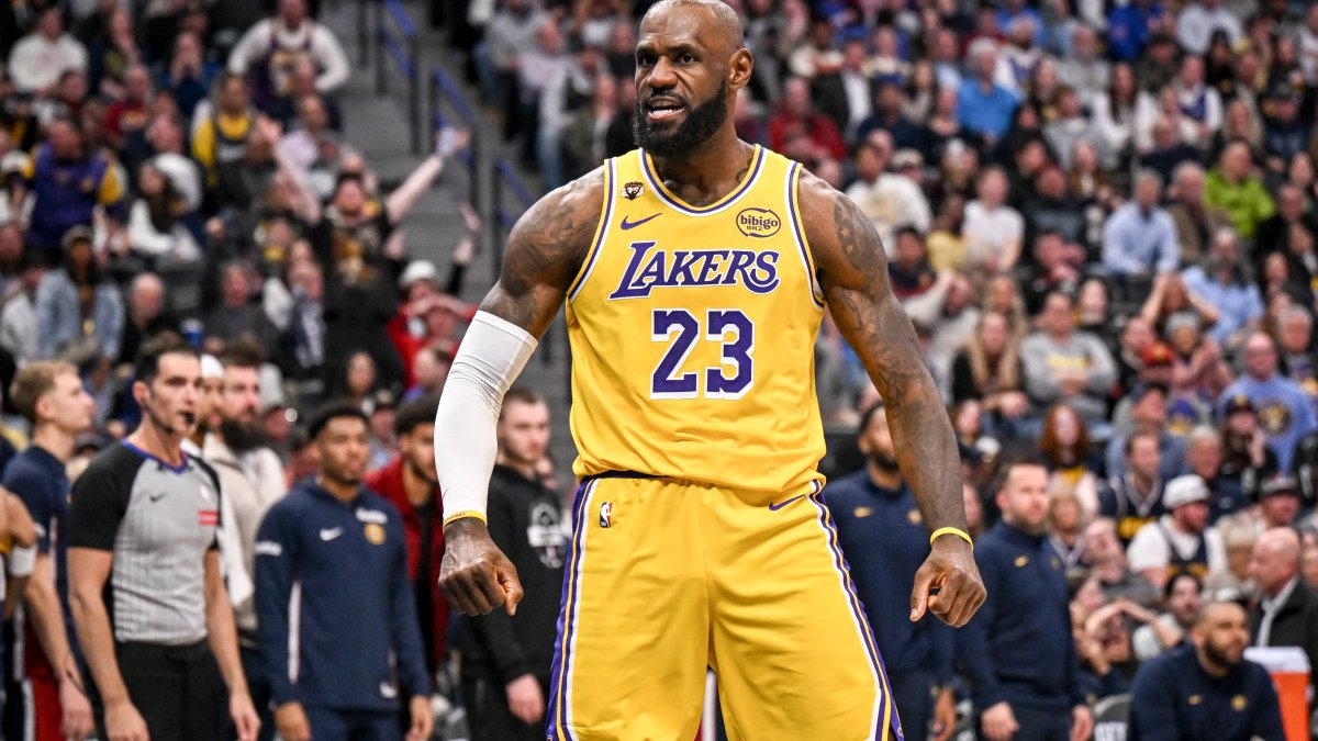 LeBron’dan ses getiren başlangıç: Antrenmana helikopterle geldi