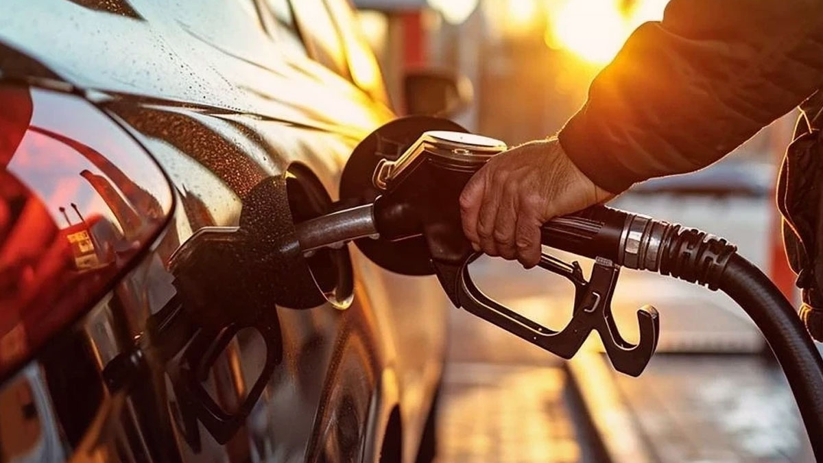 Motorin ve LPG’ye gece yarısı zammı kesinleşti: Benzine 12,5 lira gelecek mi?