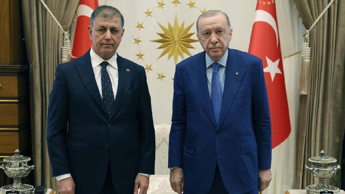 Beştepe’de sürpriz zirve: Cemil Tugay, Cumhurbaşkanı Erdoğan ile görüştü