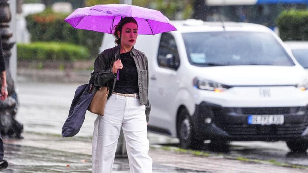 Meteoroloji'den 13 il için sarı kodlu uyarı: Sağanak yağış ve fırtına etkili olacak