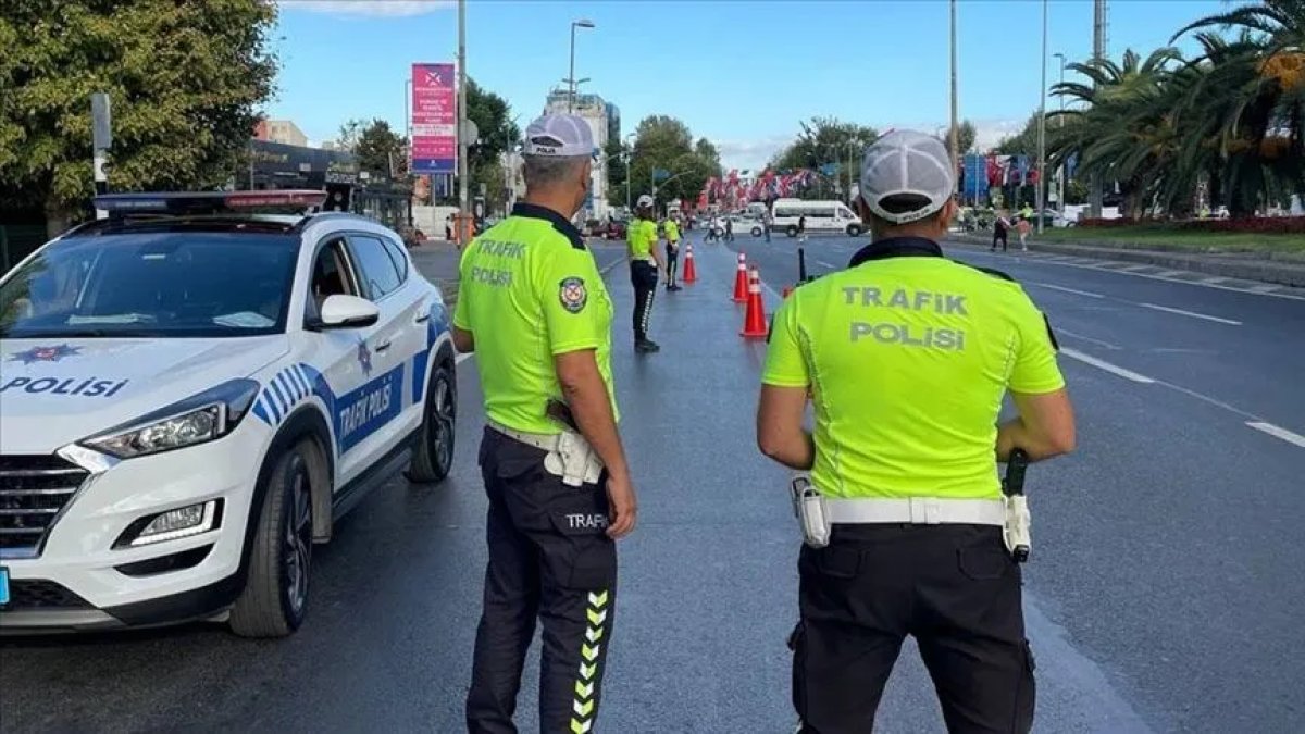 İstanbullular dikkat: Sahil yolu pazar günü kapanacak