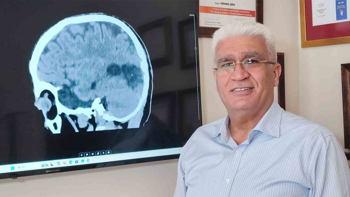 Pandemi bitti alışkanlığı kaldı! Beyin cerrahından korkutan inme uyarısı: "Hareketsizlik damarları tıkıyor"