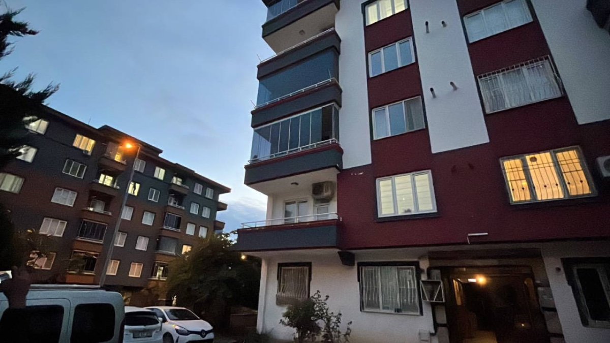 Gaziantep’te korkunç olay: Anne, baba ve 6 yaşındaki çocuk 2’nci kattan düştü
