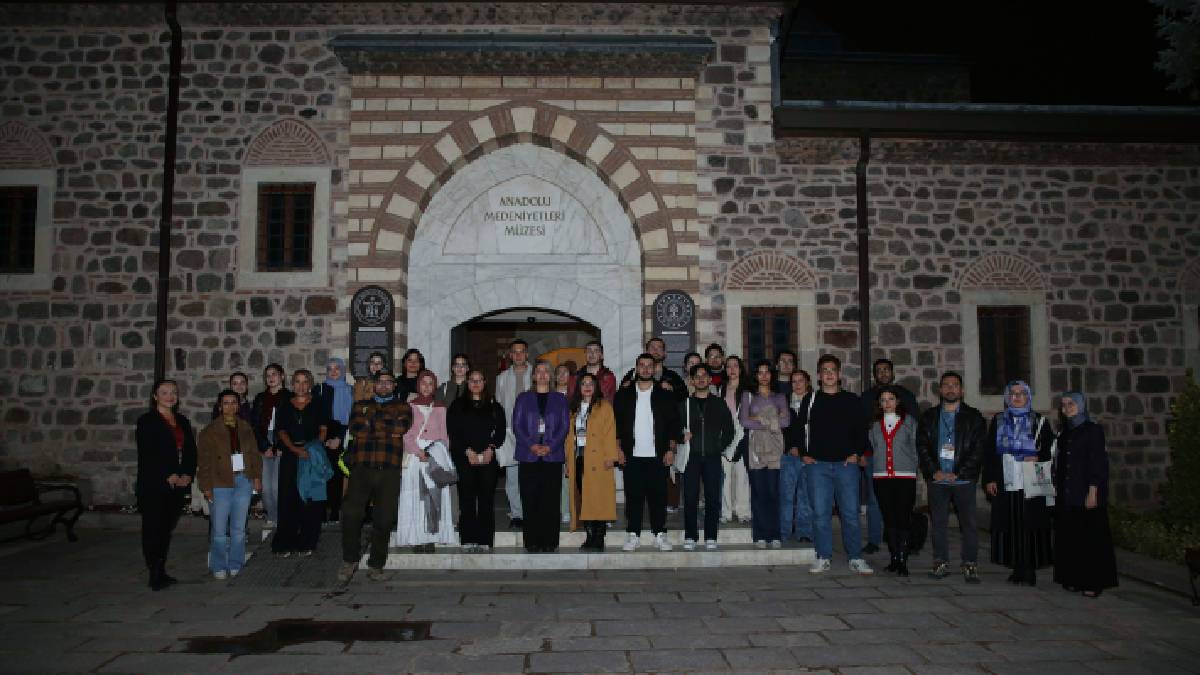 Gençler “Müzede Bir Akşam” etkinliği ile Başkent’in tarihiyle buluştu
